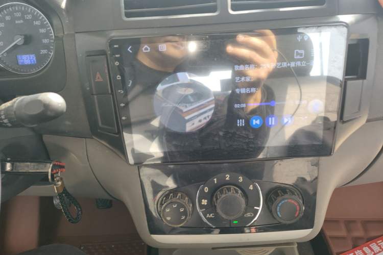 Used BAIC Weiwang M20 2014 1.5L Basic Version DAM15DL
