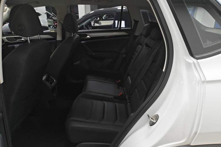 Used Volkswagen Tayron 2021 280TSI Two-Wheel Drive Luxury Smart Connectivity Version