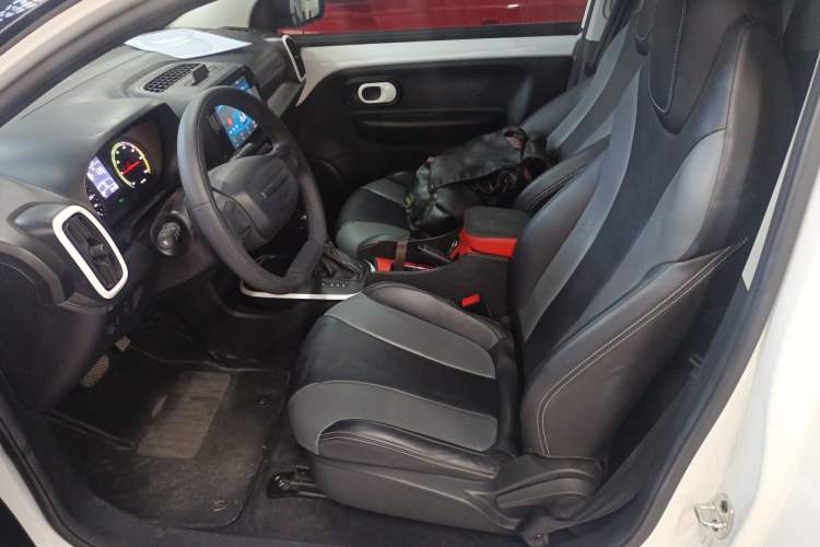 Used Roewe Clever 2022 311km QiQi BoBo Edition Left Front Seat