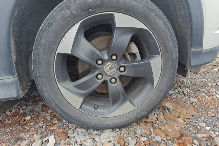 Used Honda Vezel 2017 1.8L CVT Front-Wheel Drive Pioneer Edition Right Front Wheel Hub