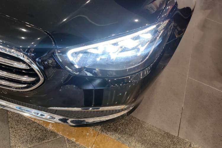 Used Mercedes-Benz E-Class 2023 Facelift E 260 L