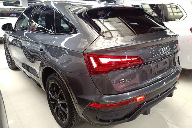 Used Audi Q5L Sportback 2021 40 TFSI Enjoy Life Edition Rear Left 45 Deg