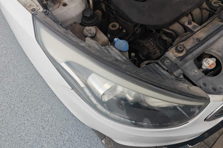 Used Hyundai ix35 2013 2.0L Automatic Two-Wheel Drive Smart GLS China V Standard Right Front Headlight