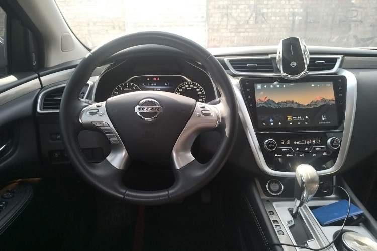 Used Nissan Murano 2021 2.5L XL Two-Wheel Drive Smart Connect Luxury Edition
