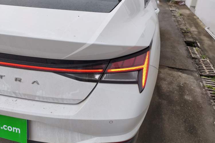 Used Hyundai Elantra 2022 1.5L CVT LUX Prestige Edition
