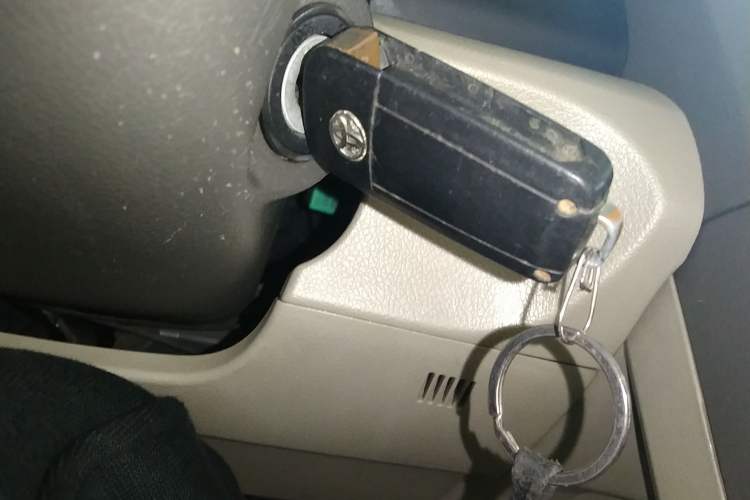 Used Toyota Camry 2013 200G Classic Luxury Edition