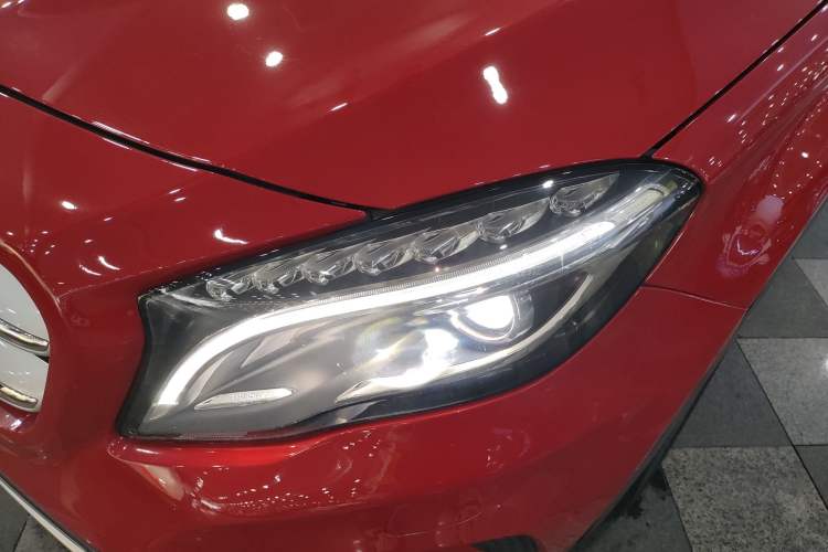 Used Mercedes-Benz GLA 2016 GLA 200 Fashion Model Left Front Headlight