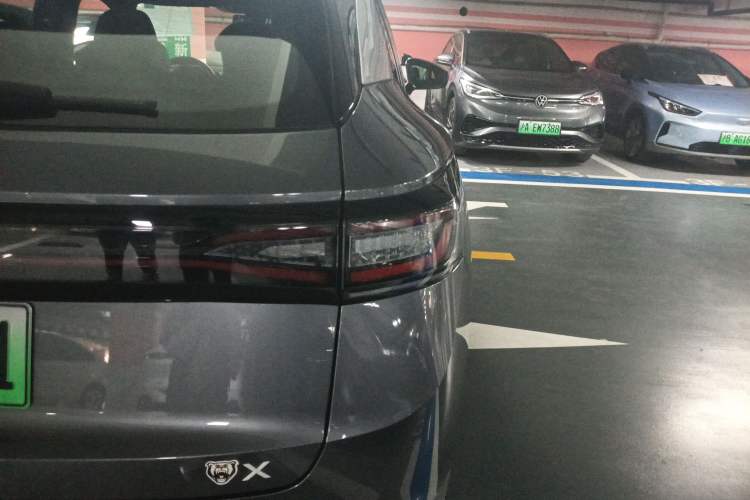 Used Volkswagen ID.4 X 2022 Pure Long-Range Version Exterior 3