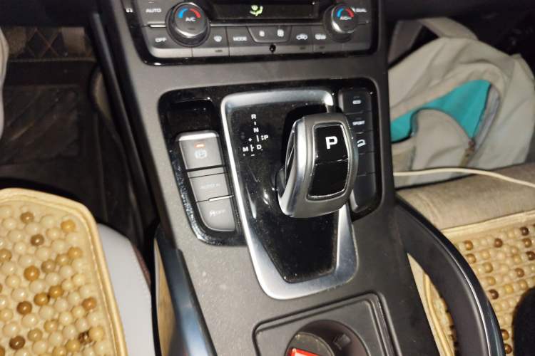 Used Geely Auto Emgrand X7 Sport 2022 1.8TD DCT Zhiya Trim
