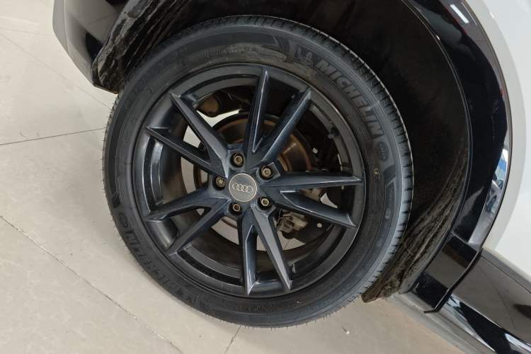 Used Audi Q2L 2021 35 TFSI Progressive Dynamic Edition