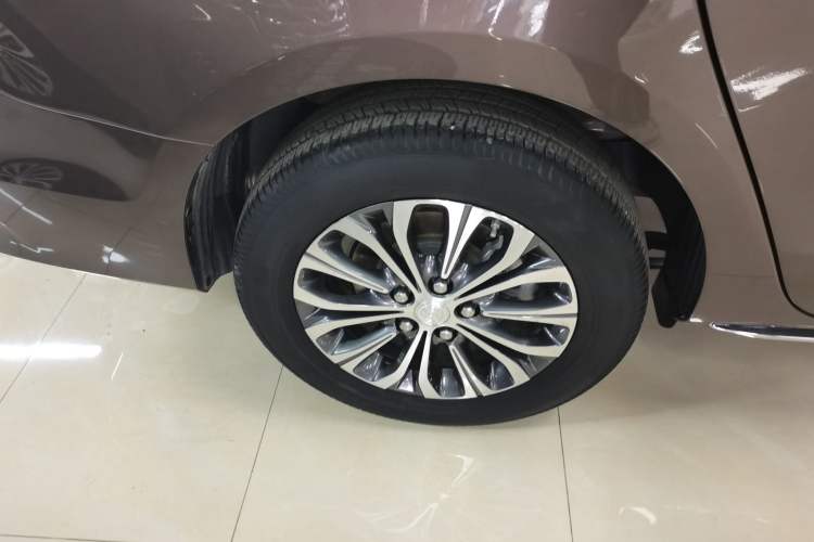 Used Buick GL8 2023 Land Executive Class 652T Luxury Model