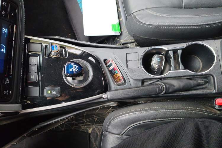 Used Toyota Corolla 2017 Revised Dual-Engine 1.8L E-CVT Elite Edition
