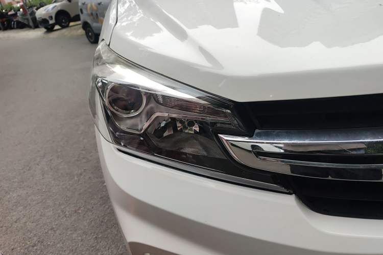 Used Dongfeng Fengon S560 2018 1.8L CVT Elite Model 7 Seats
