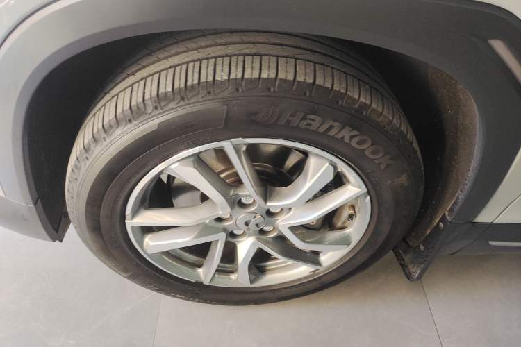 Used Nio EC6 2020 430 km Sport Version Left Front Wheel Hub