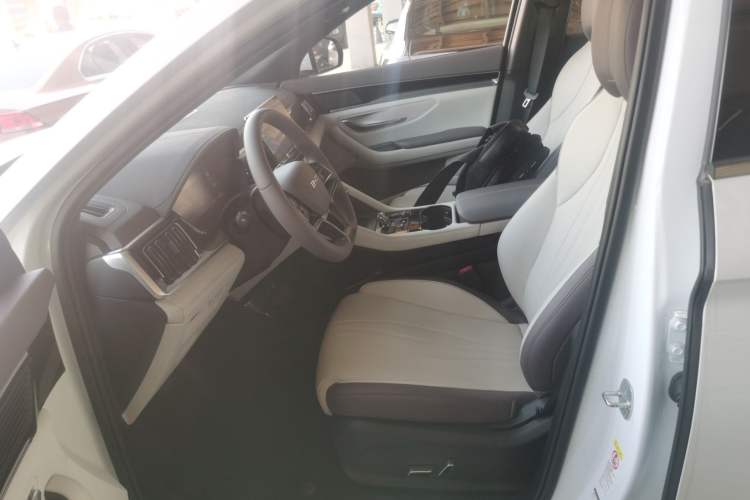 Used BYD Song PLUS New Energy 2025 DM-i 112KM Prestige Model Left Front Seat