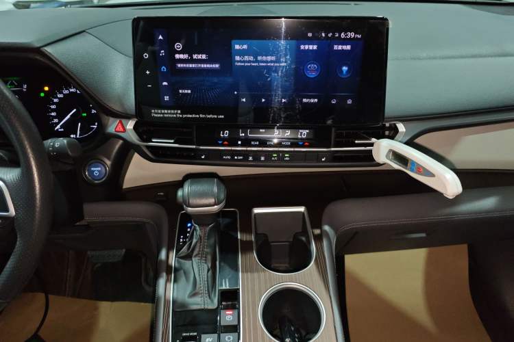 Used Toyota Granvia 2023 2.5L Hybrid Prestige PLUS Edition