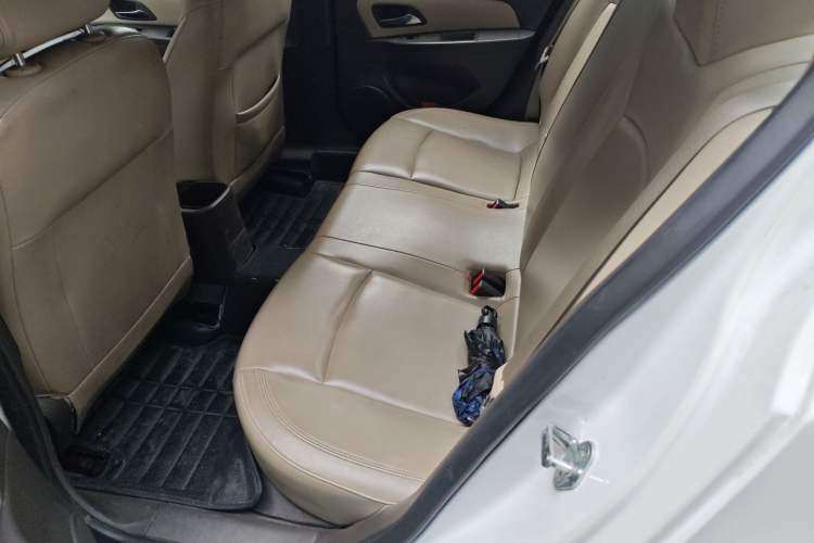 Used Chevrolet Cruze 2015 1.5L Classic SL MT Left Rear Seat