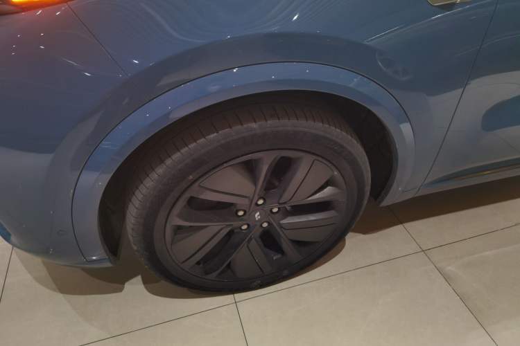 Used Li Auto L8 2023 Air model
