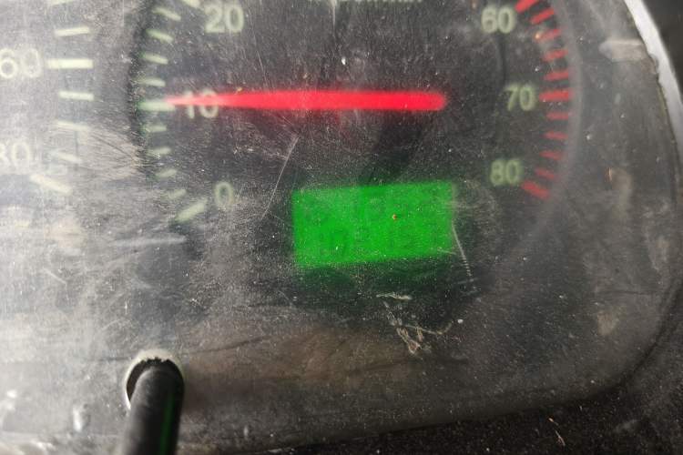 Used Jinbei Hiace 2020 2.0L Express King Series Deluxe Van Standard Roof China VI Emission Standard 1TZS
