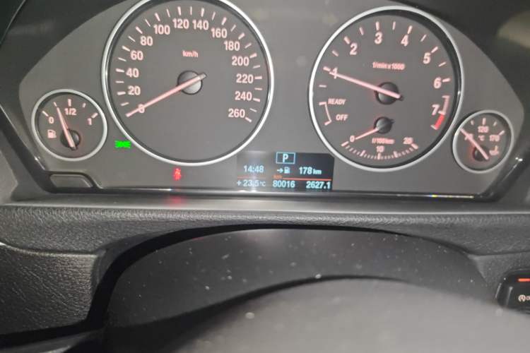 Used BMW 3 Series 2014 320Li Fashion Model
