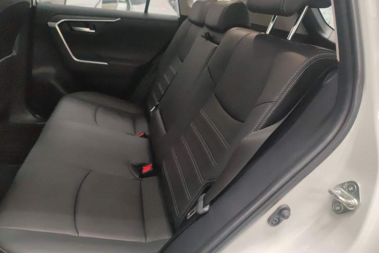 Used Toyota Wildlander 2023 2.0L CVT Two-Wheel Drive Luxury PLUS Edition