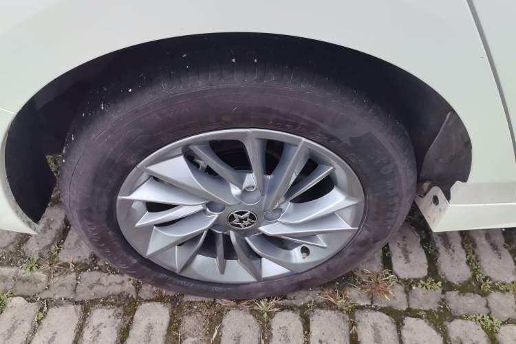 Used Venucia D60 2023 PLUS 1.6L XL CVT Yue Ling Edition
