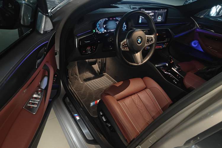 Used BMW 5 Series New Energy 2021 535Le Pioneer Edition M Sport Package