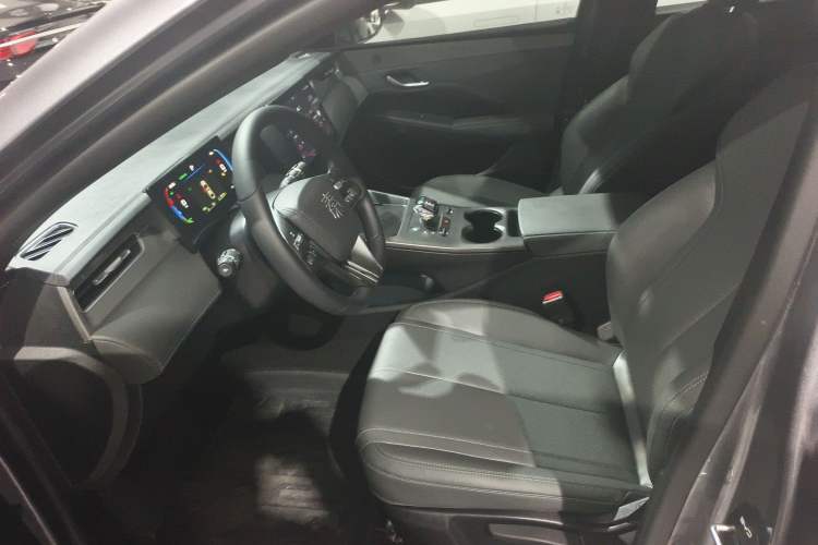 Used BYD Qin PLUS 2025 DM-i Smart Drive 55KM Leading Model