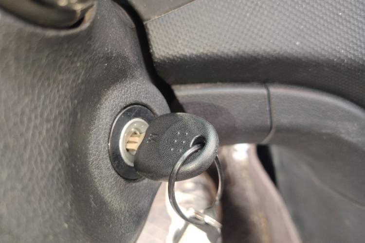 Used Hyundai Verna Ray 2014 1.4L Manual GLX
