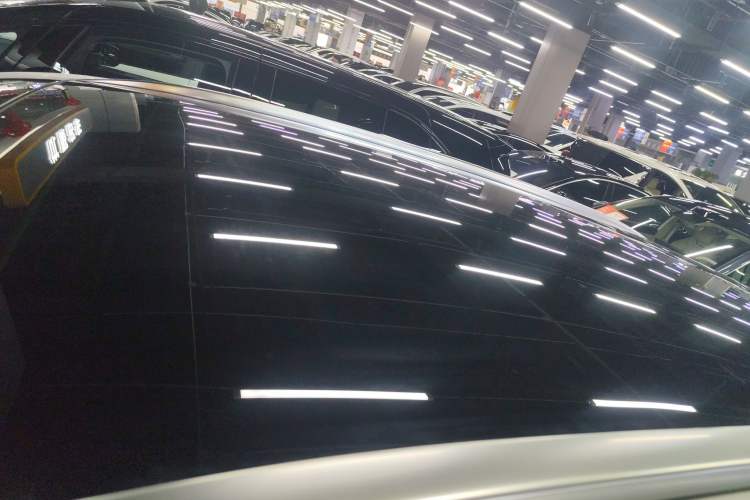 Used Zeekr 7X 2025 100 kWh Long-Range Rear-Wheel Drive with Intelligent Driving Features
