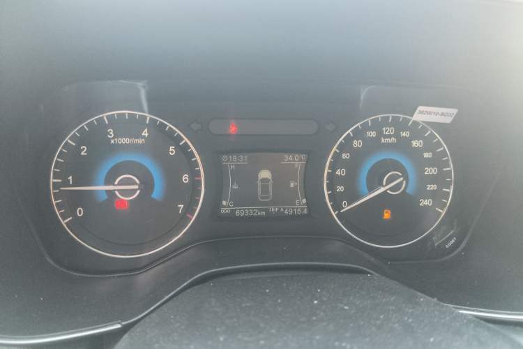 Used Dongfeng Fengon 580 2018 Revised Version 1.5T Manual Luxury Edition
