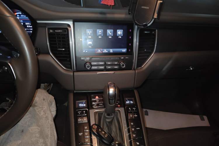 Used Porsche Macan 2017 Macan 2.0T
