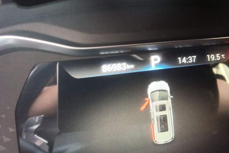 Used SAIC MAXUS G20 2023 Facelifted PLUS 2.0T Gasoline Automatic Luxury Edition