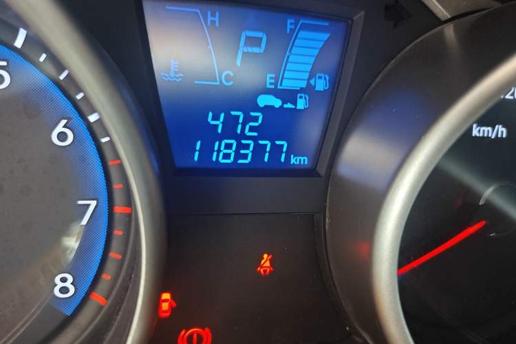 Used Hyundai ix35 2013 2.0L Automatic Two-Wheel Drive Smart GLS China IV Standard