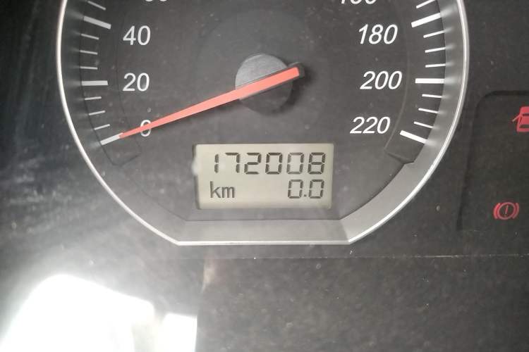 Used Jinbei Grace 2015 2.0L Classic Edition Standard Model Long Wheelbase 7/9 Seats Odometer Close Up