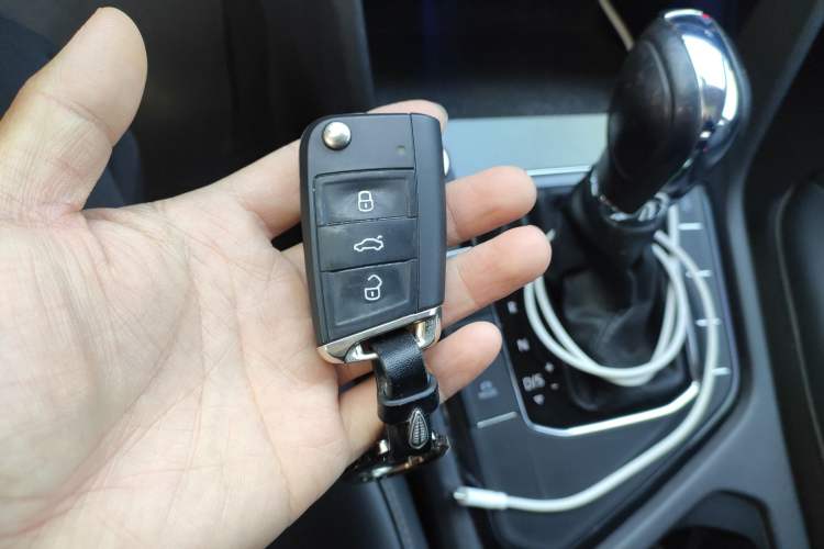 Used Volkswagen Tharu 2021 280TSI Two-Wheel-Drive Luxury Edition Vehicle Key