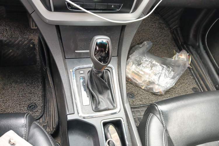 Used Geely Auto Emgrand 2016 Sedan 1.5L CVT Upward Version