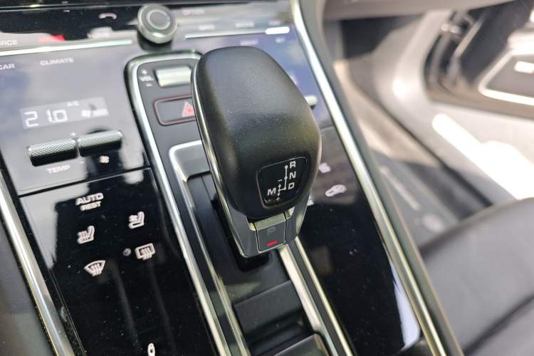 Used Porsche Panamera 2020 Panamera 10th Anniversary Edition 2.9T Gear Lever