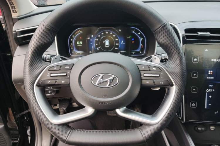 Used Hyundai Tucson 2021 Tucson L 1.5T DCT GLX Elite Edition Steering Wheel