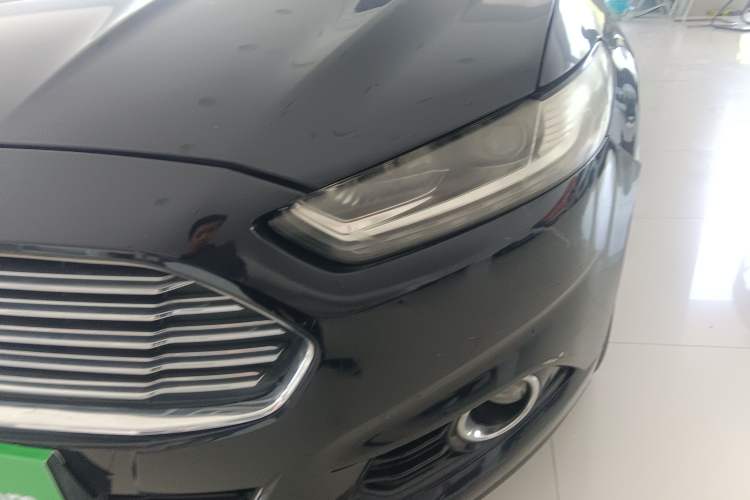 Used Ford Mondeo 2013 2.0L GTDi 200 Fashion Edition Left Front Headlight