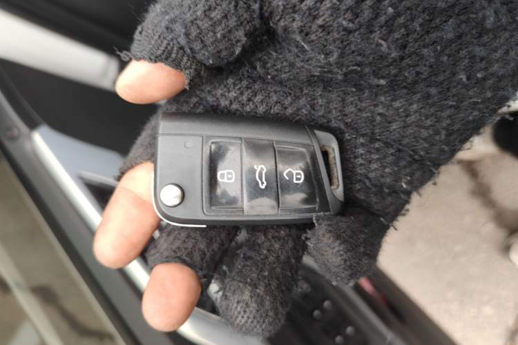 Used Volkswagen Polo 2019 Plus 1.5L Automatic Beats Trendy Cool Edition Vehicle Key