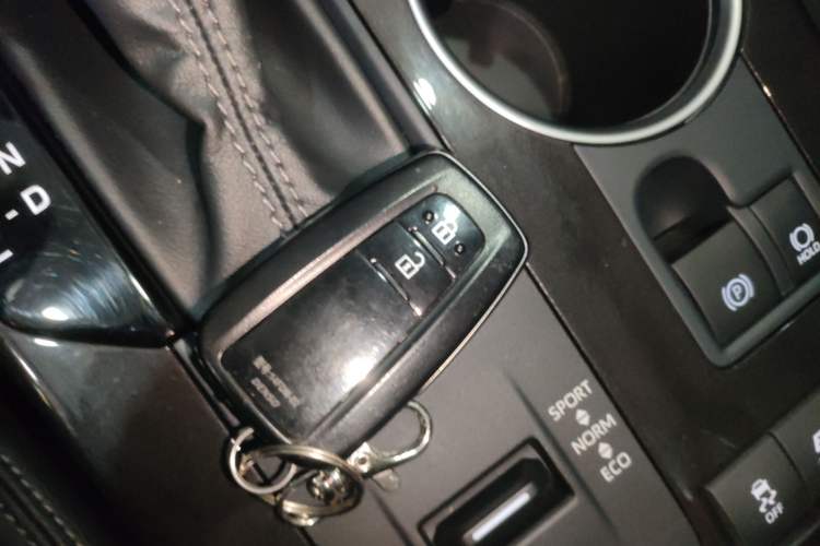 Used Toyota Crown Kluger 2023 2.5L HEV Four-Wheel Drive Luxury Edition