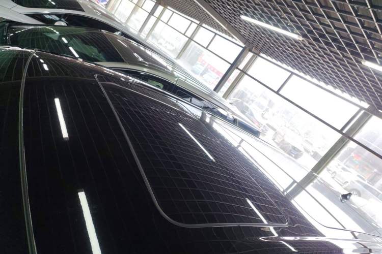 Used Denza D9 2022 DM-i 1040 Prestige Model
