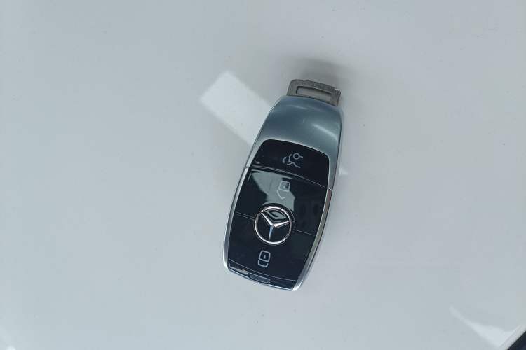 Used Mercedes-Benz E-Class 2021 E 260 Coupe Interior 1