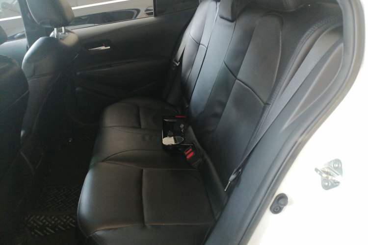 Used Toyota Corolla 2021 TNGA 1.5L CVT Elite Edition Interior 4