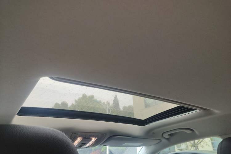 Used Mercedes-Benz GLS  Headliner