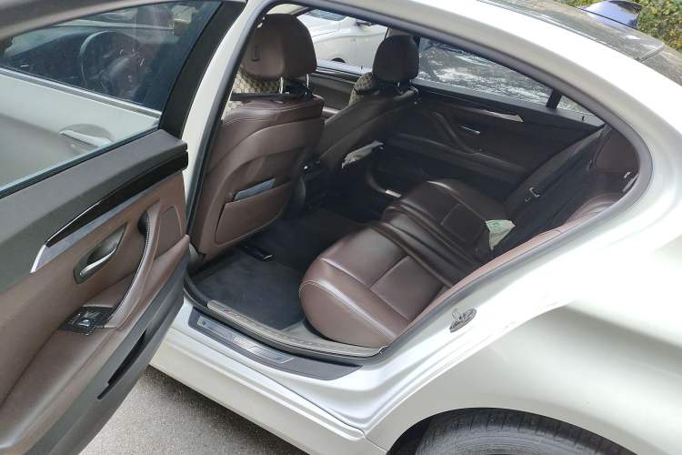 Used BMW 5 Series 2014 525Li Luxury Design Package