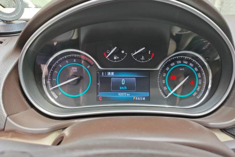 Used Buick Regal 2014 2.0L Elite Fashion Edition Instrument Cluster