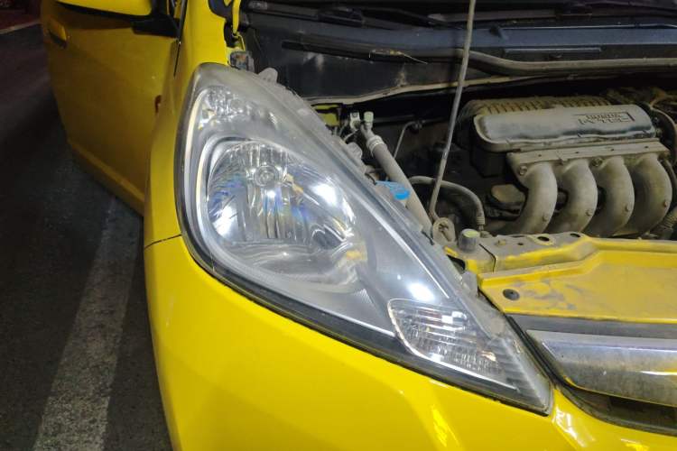 Used Honda Fit 2011 1.5L Automatic Luxury Edition Right Front Headlight