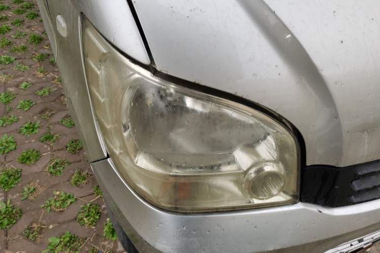 Used Wuling Zhiguang 2010 1.0L New Version Practical Short-Body L2Y Right Front Headlight